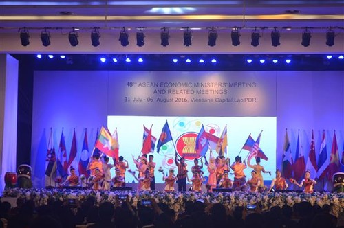 The 48th ASEAN Economic Ministers’ Meeting opens in Laos - ảnh 1